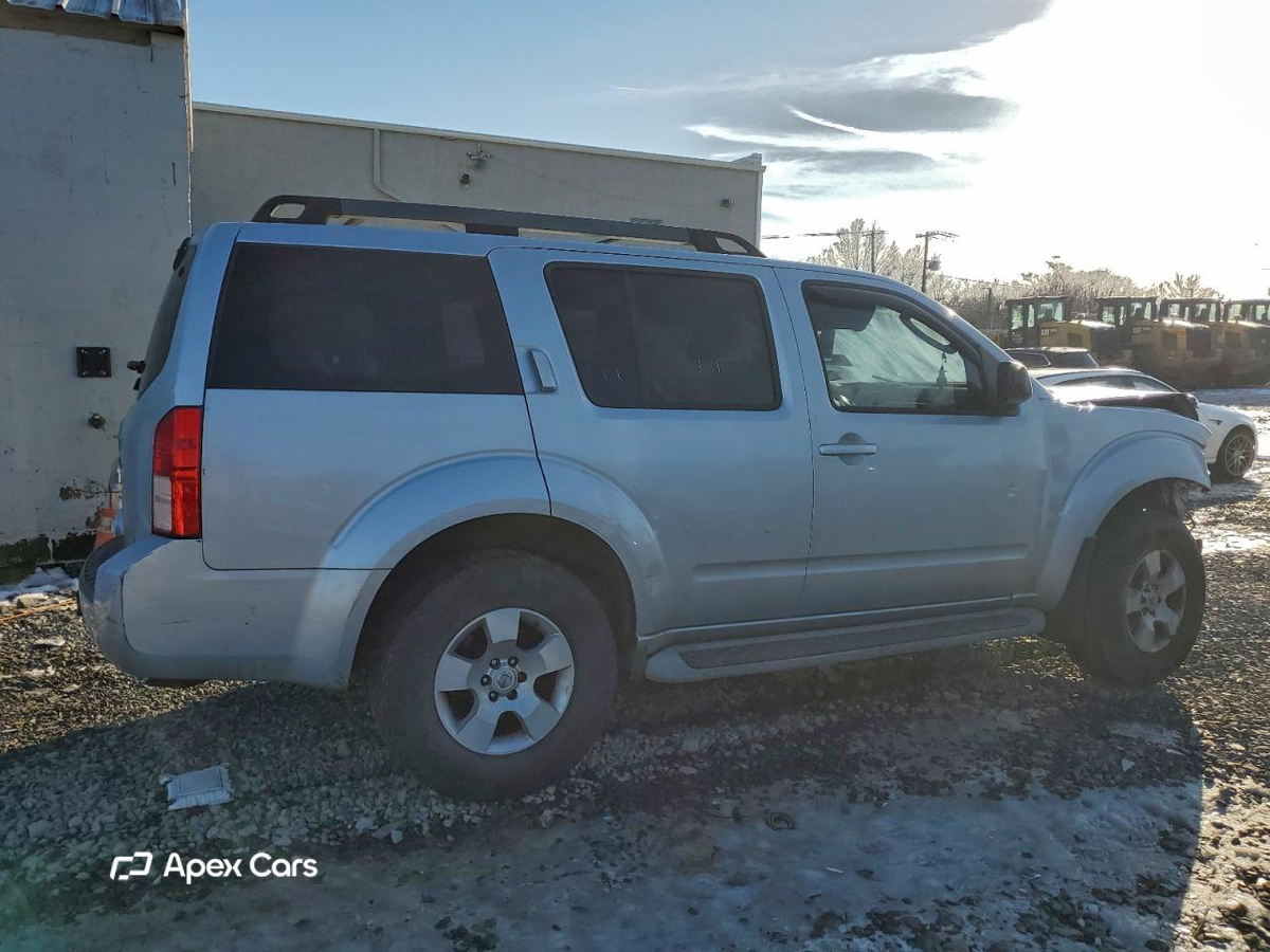 Nissan Pathfinder 2011