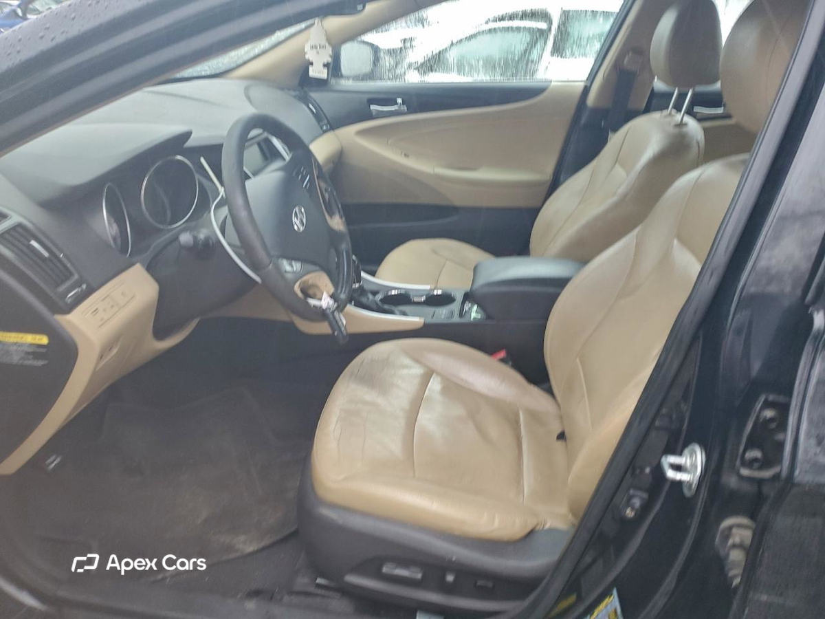 Hyundai Sonata 2011