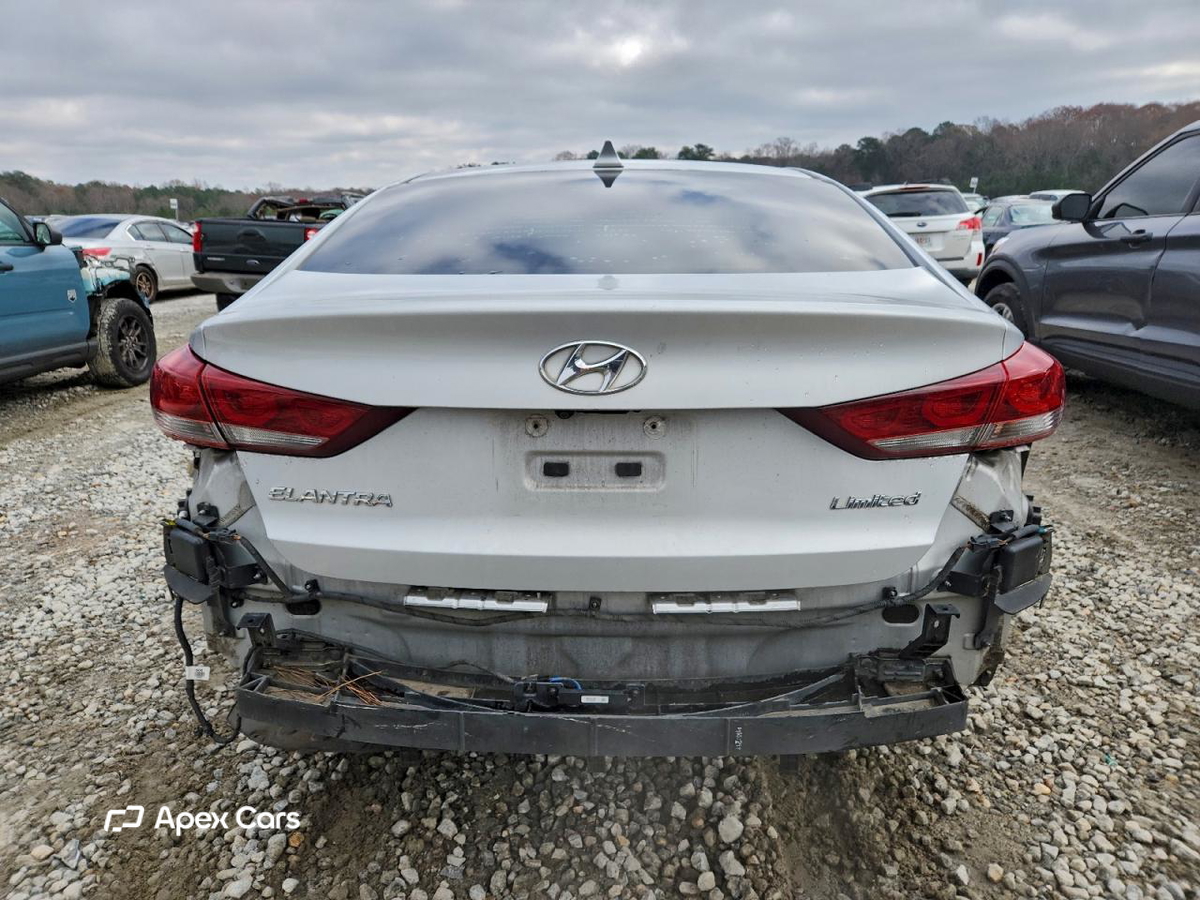 Hyundai Elantra 2017