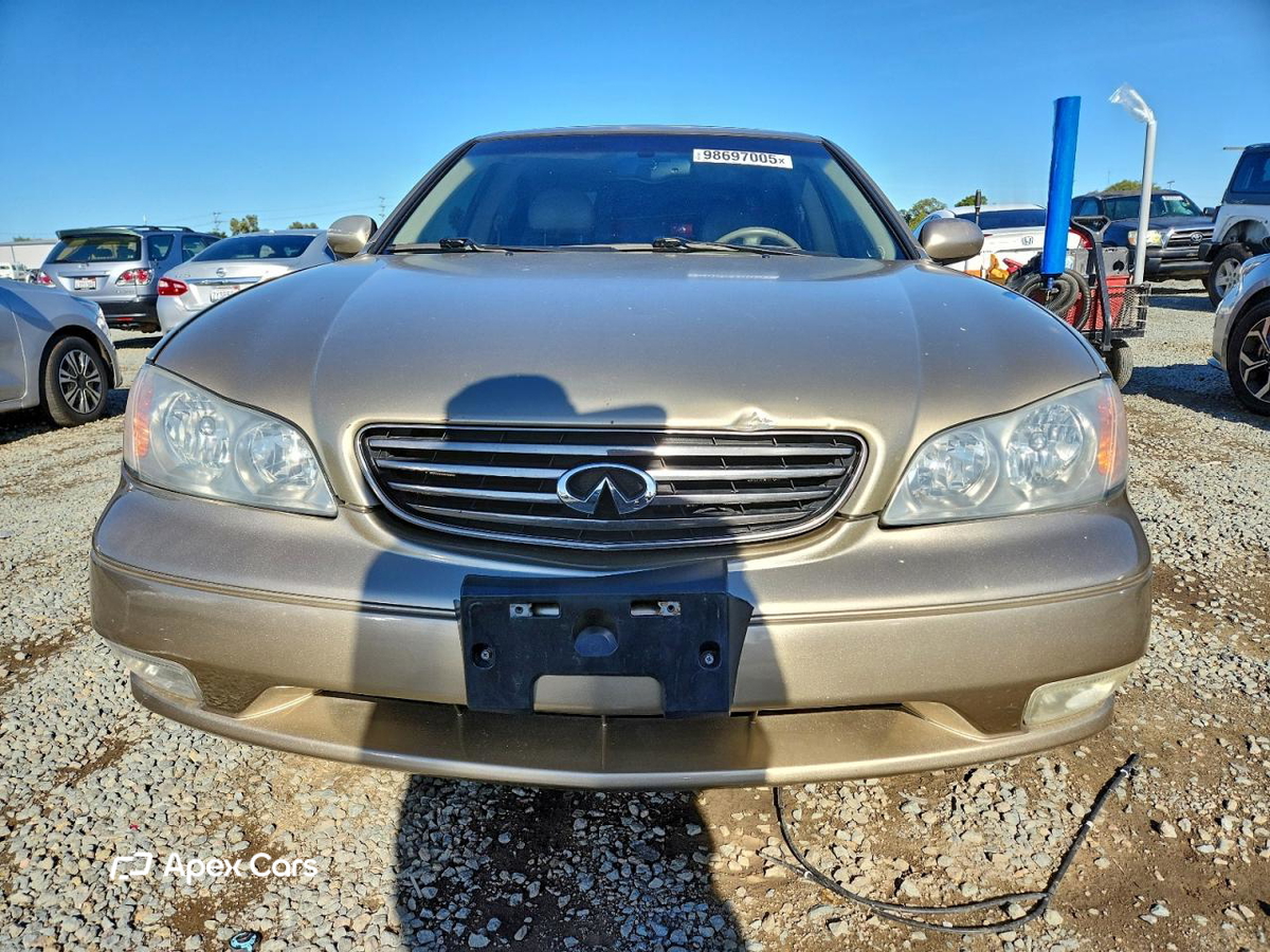 Infiniti I 2002