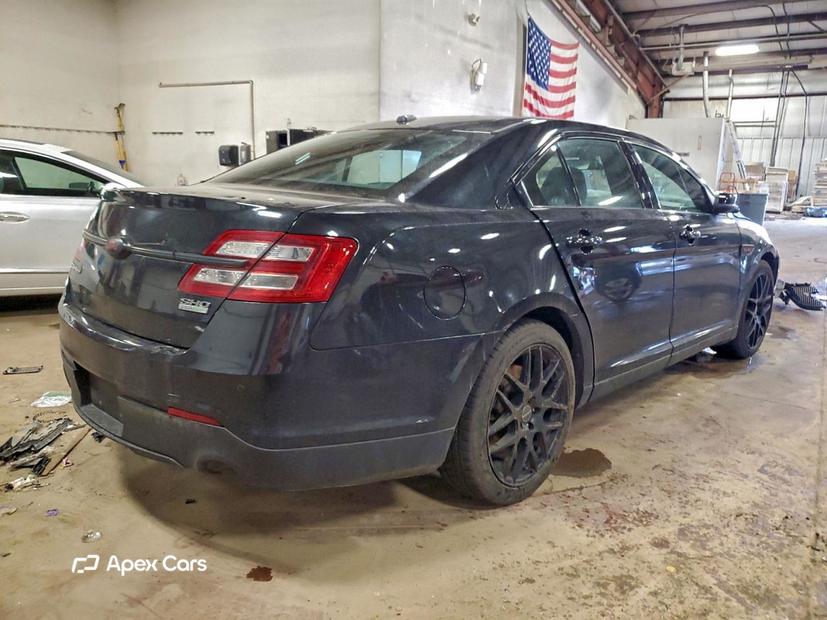 Ford Taurus 2015
