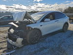Tesla Model X 2022