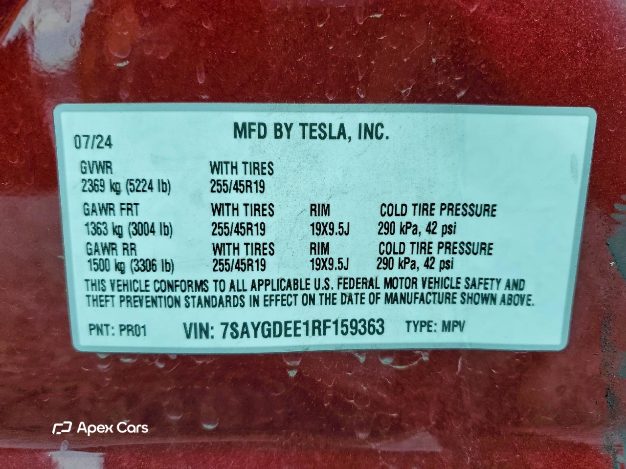 Tesla Model Y 2024