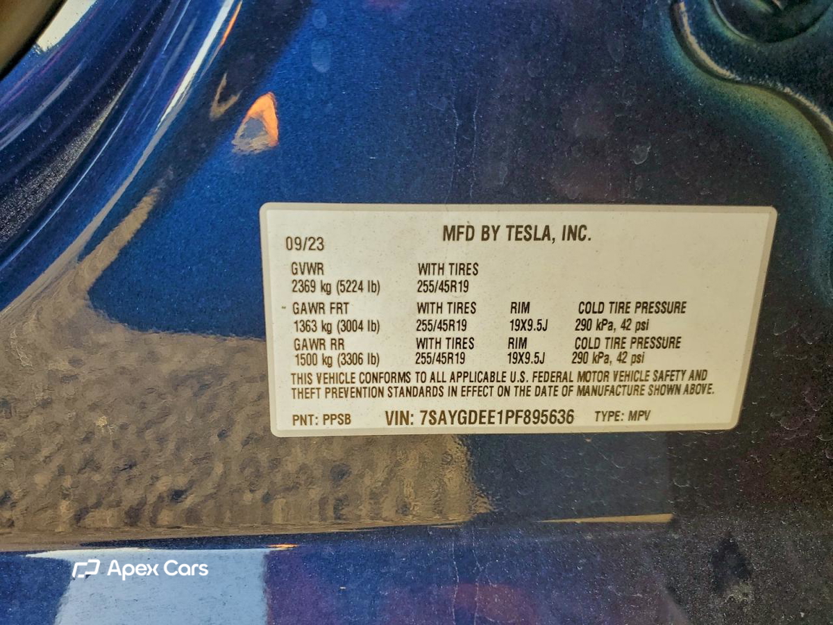 Tesla Model Y 2023