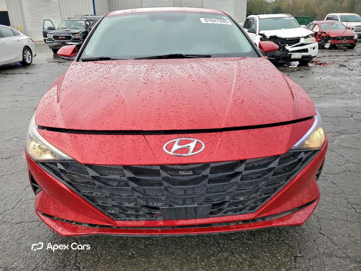 Hyundai Elantra 2021