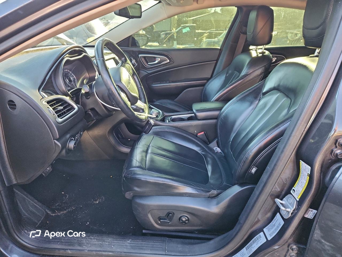Chrysler 200 2015