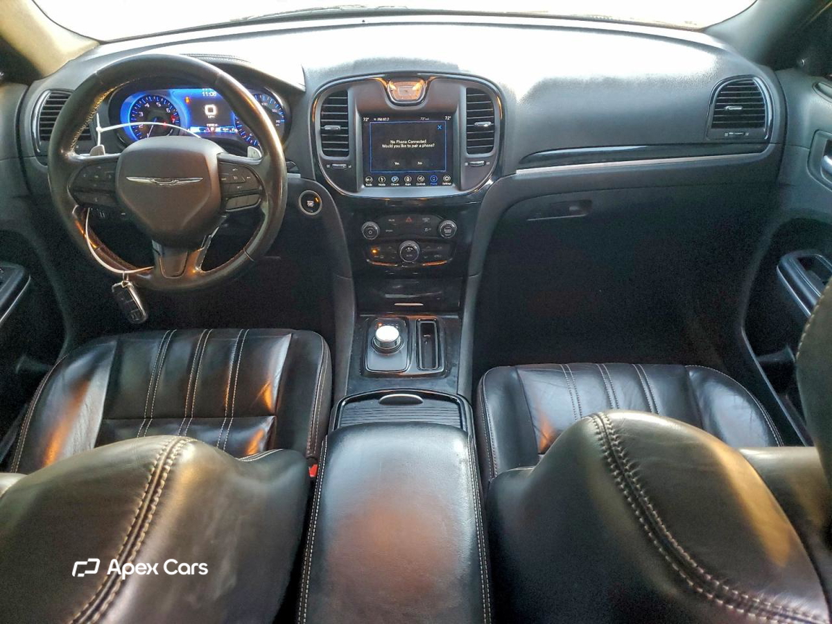 Chrysler 300 2019
