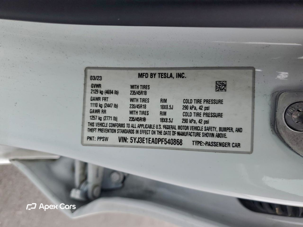 Tesla Model 3 2023