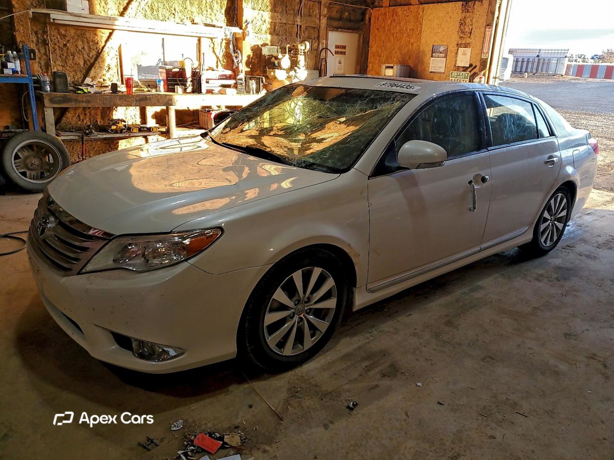 Toyota Avalon 2011