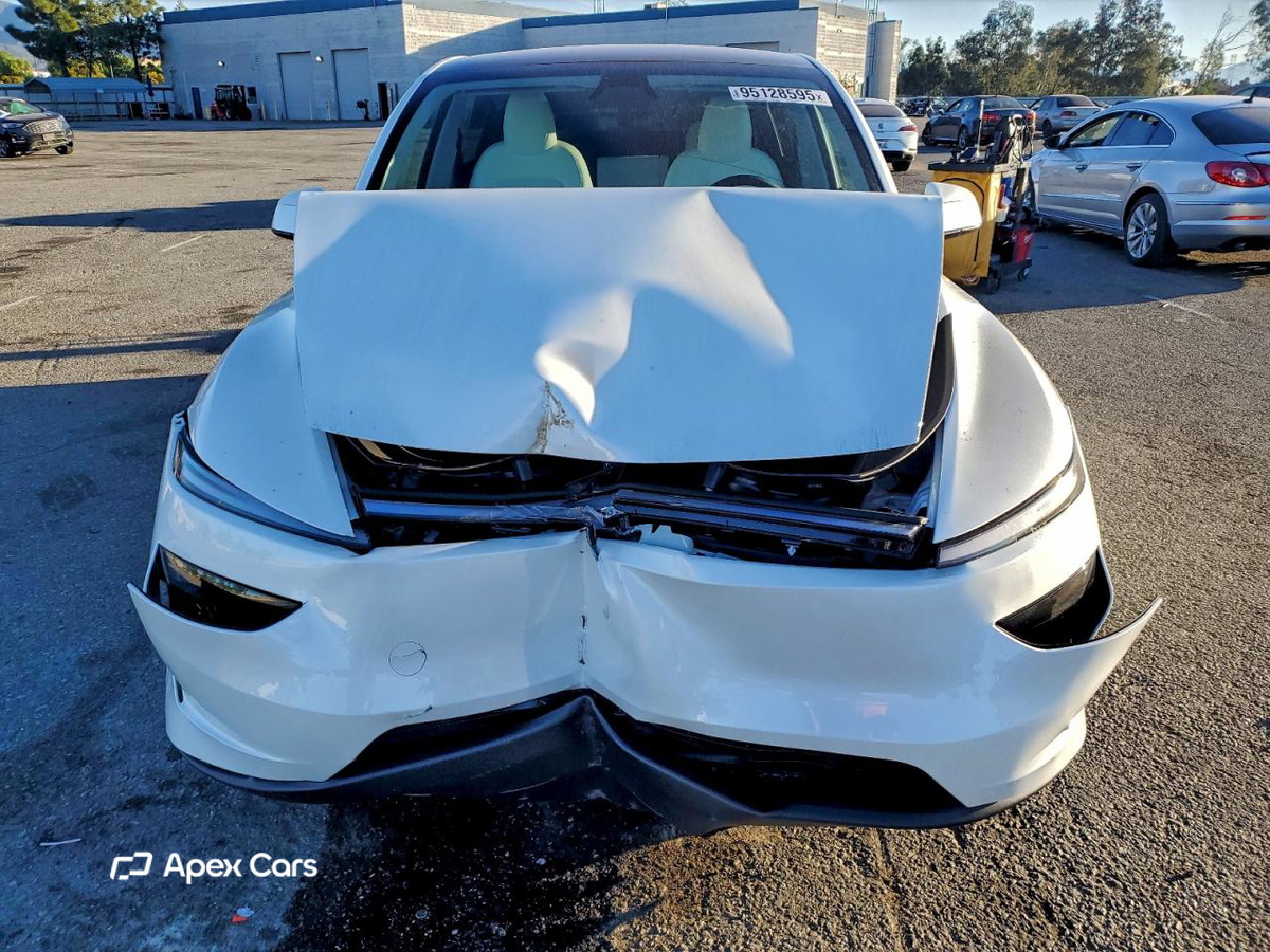 Tesla Model Y 2026