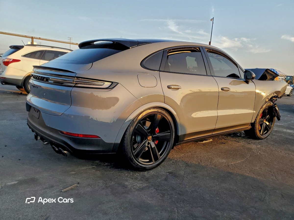 Porsche Cayenne 2025