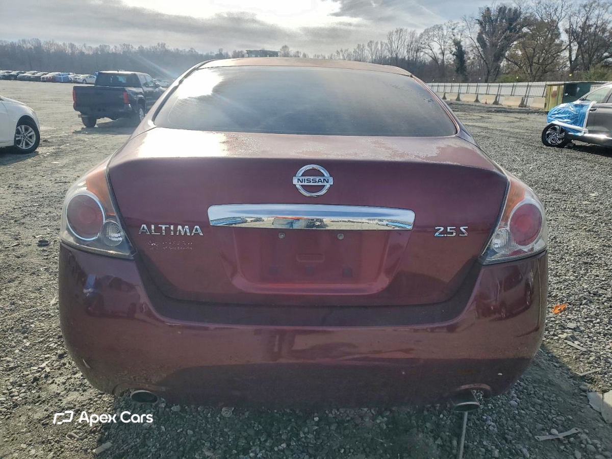 Nissan Altima 2012