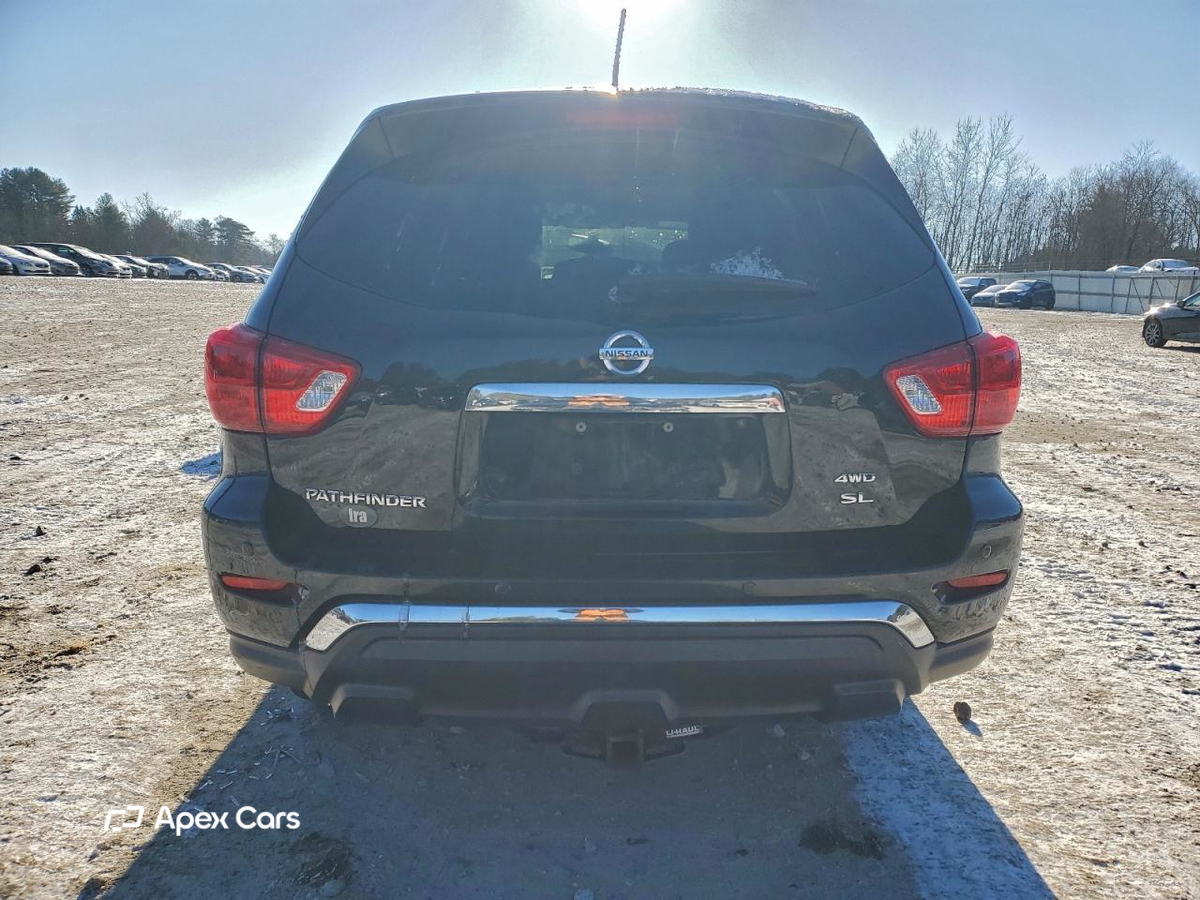 Nissan Pathfinder 2018