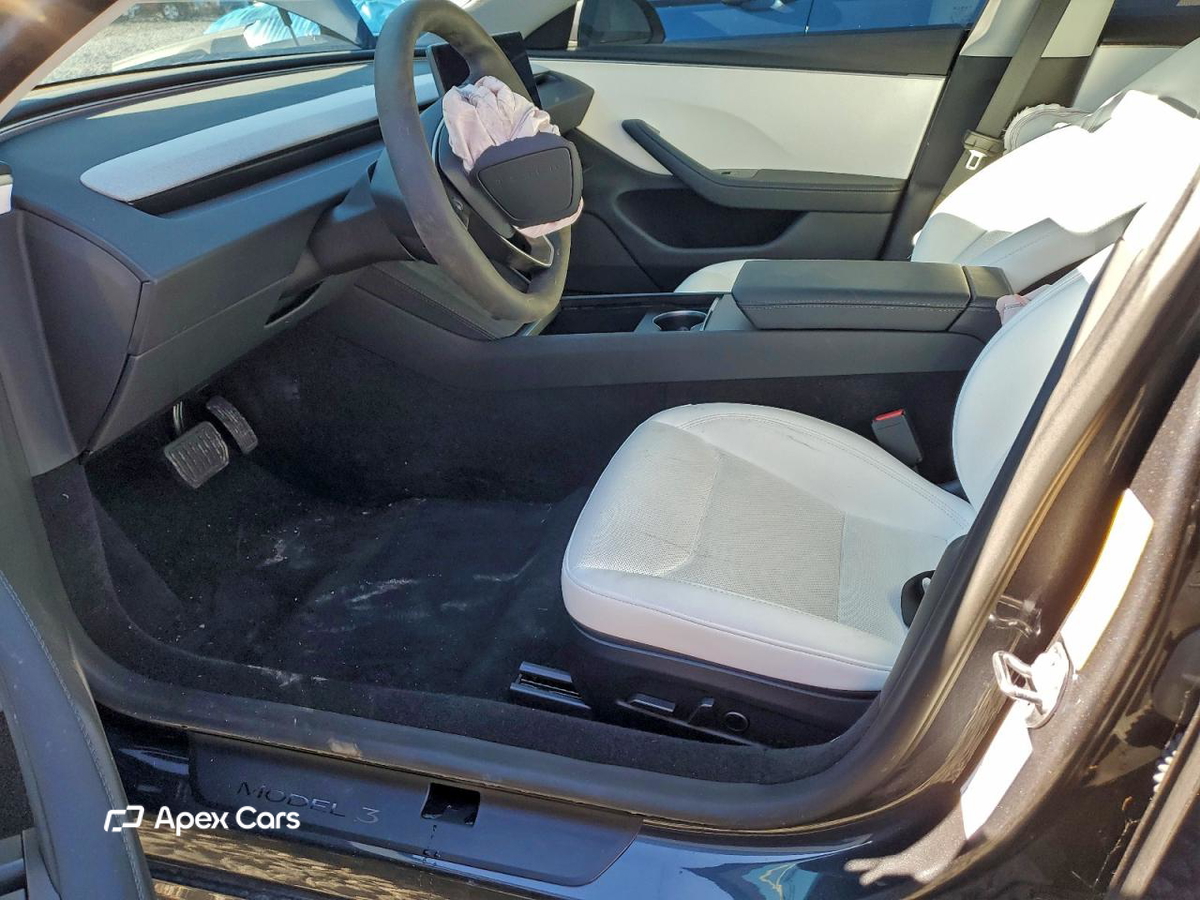 Tesla Model 3 2025
