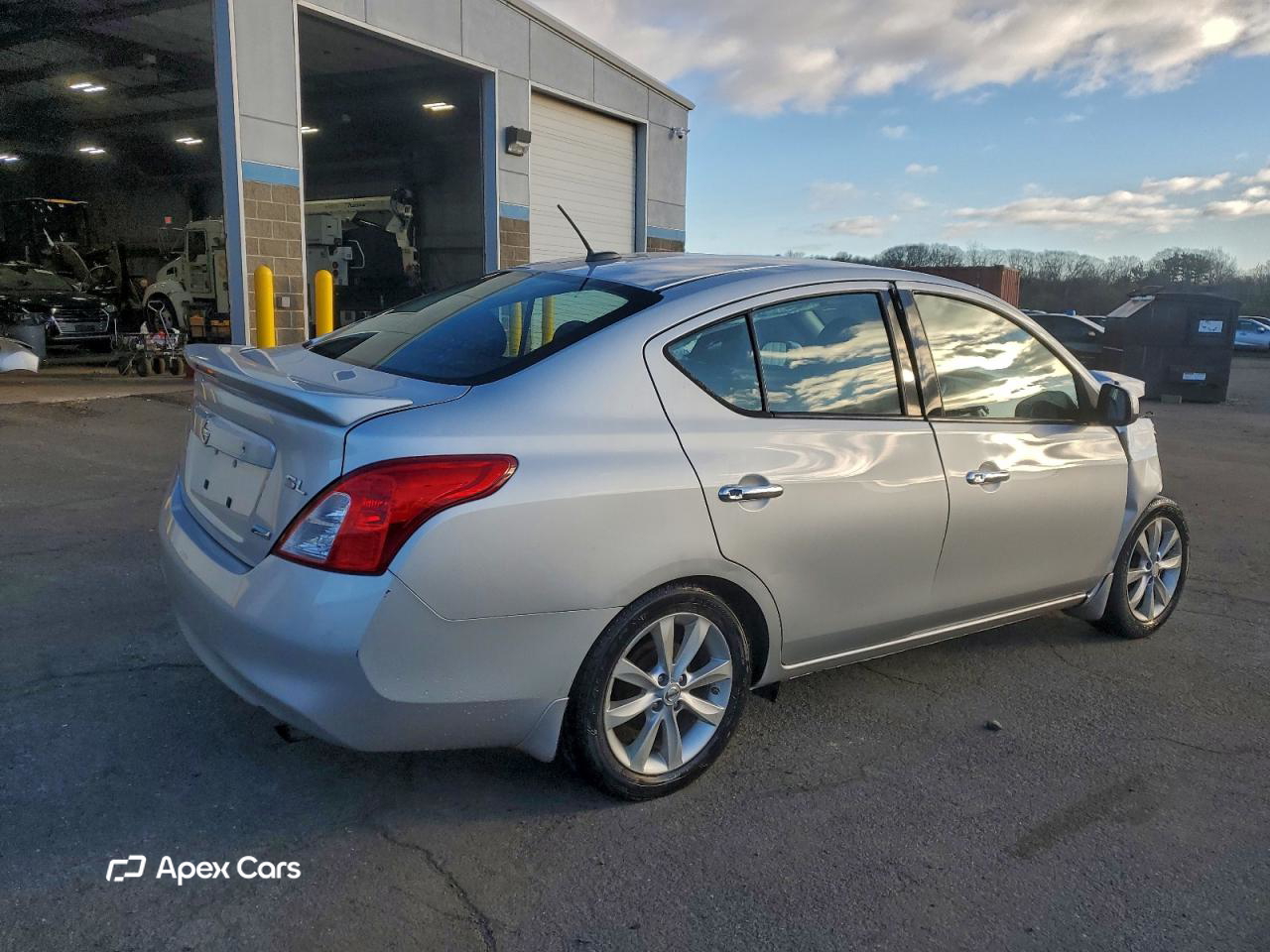 Nissan Versa 2014