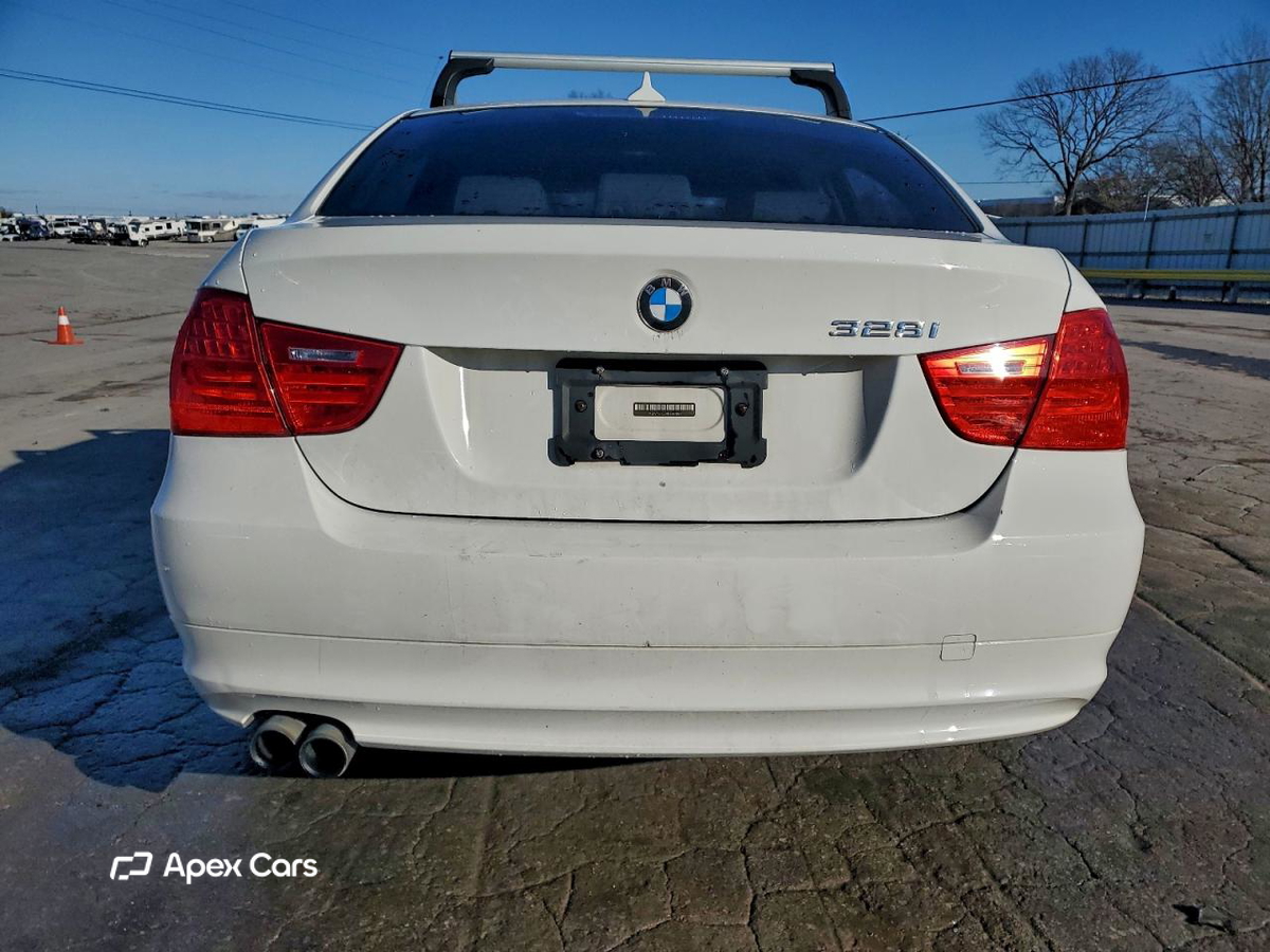 BMW Series 3 2011