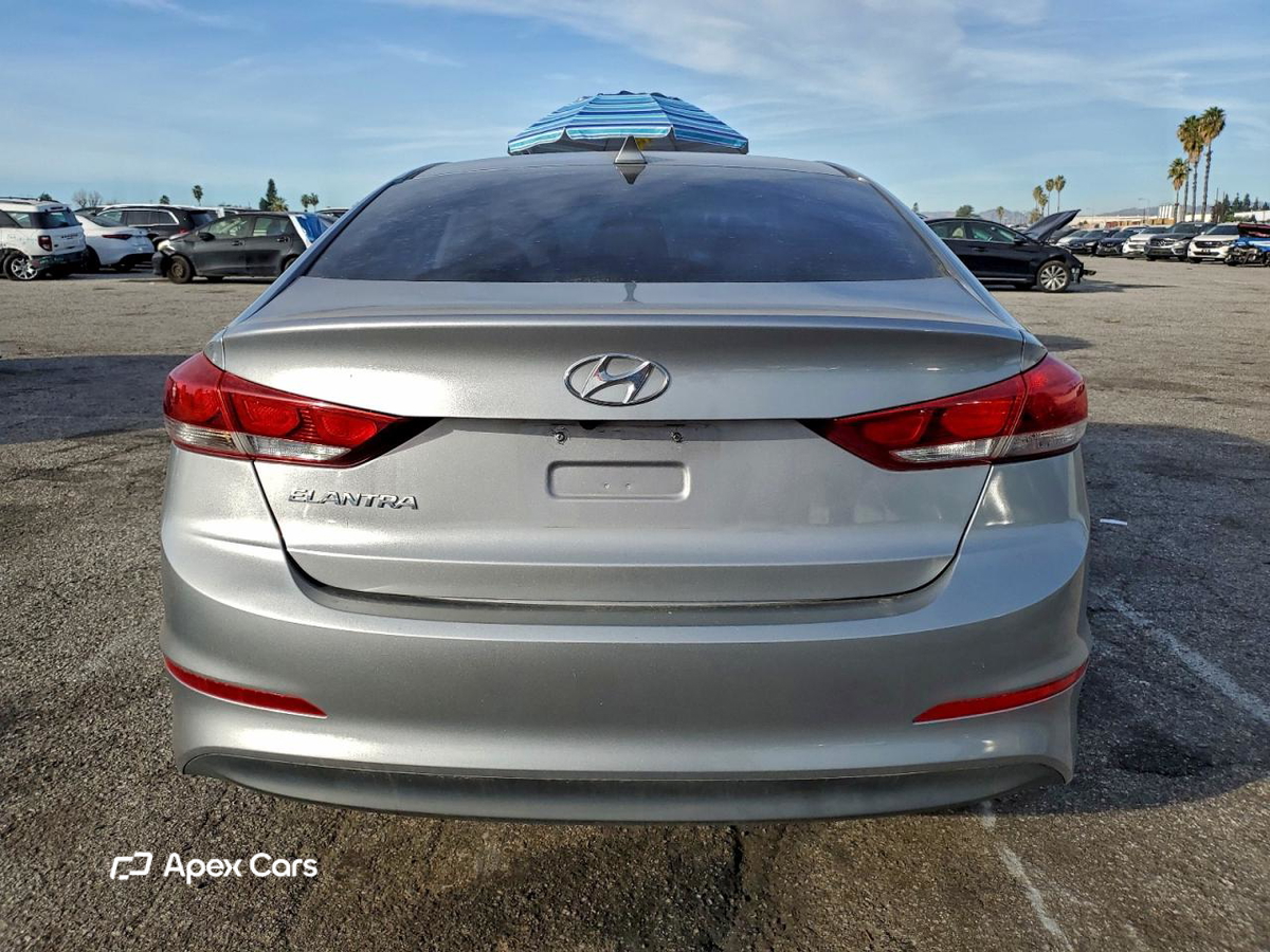 Hyundai Elantra 2017