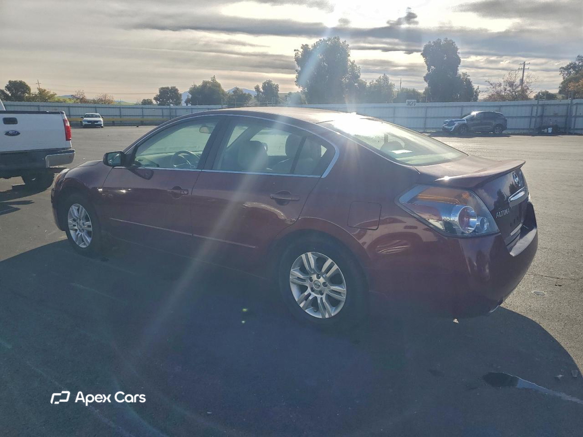 Nissan Altima 2011