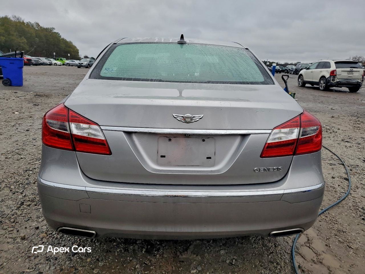 Hyundai Genesis 2012