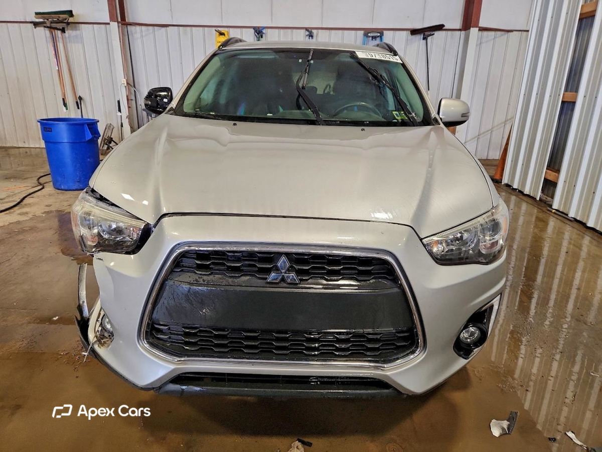 Mitsubishi Outlander 2015