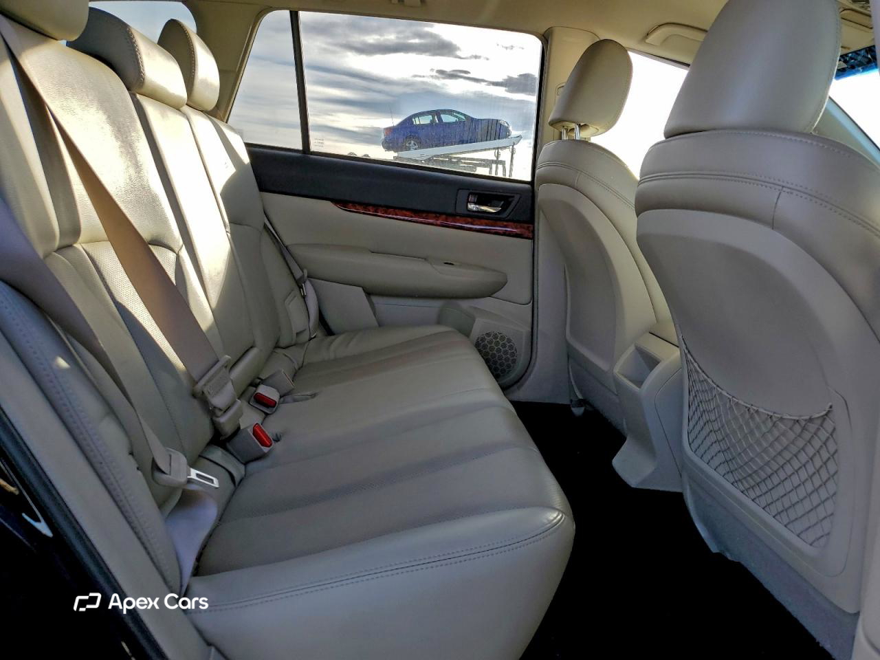 Subaru Outback 2010