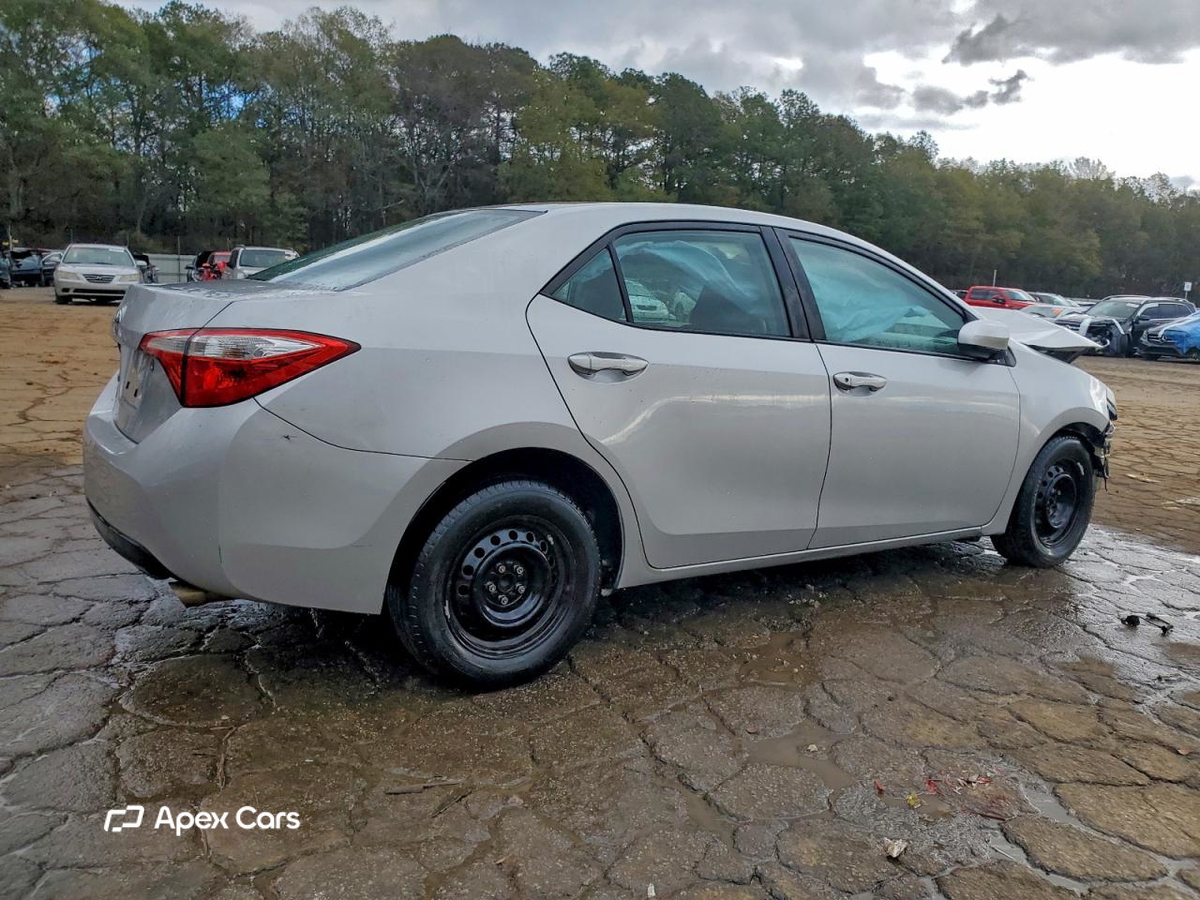 Toyota Corolla 2015