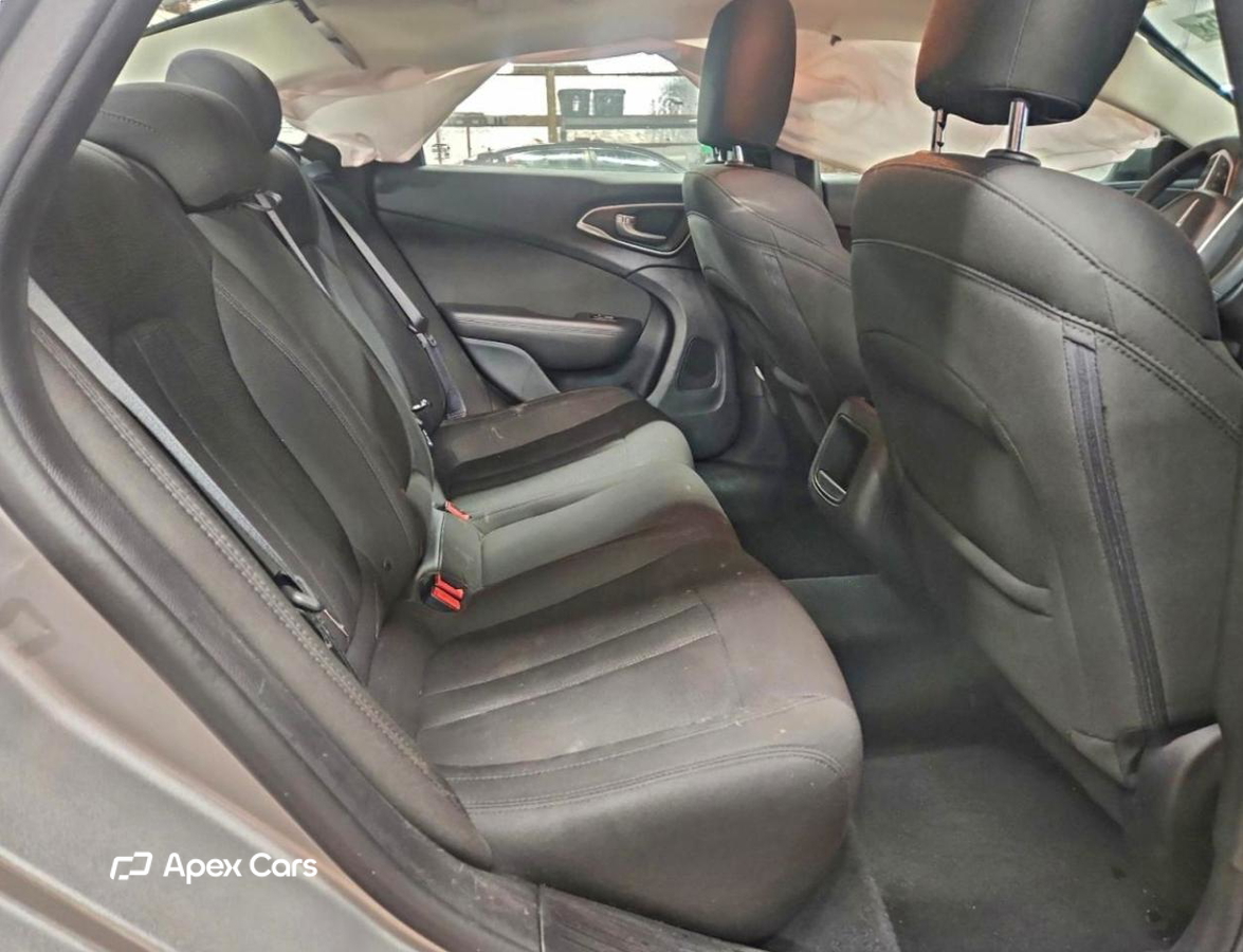 Chrysler 200 2015