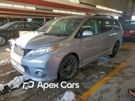 Toyota Sienna 2012 - Image 1 of 13
