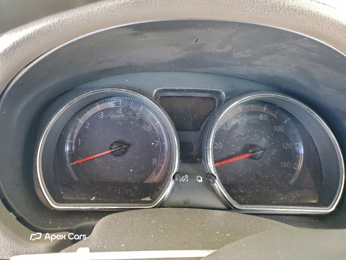Nissan Versa 2015