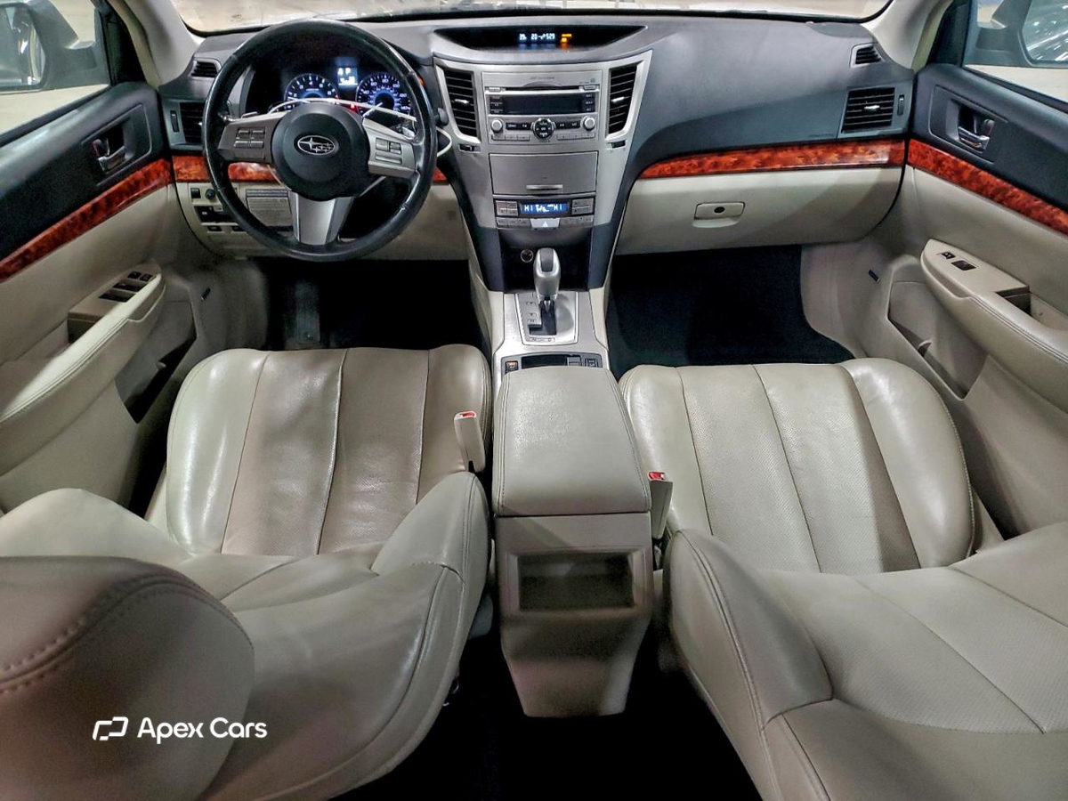 Subaru Legacy 2011