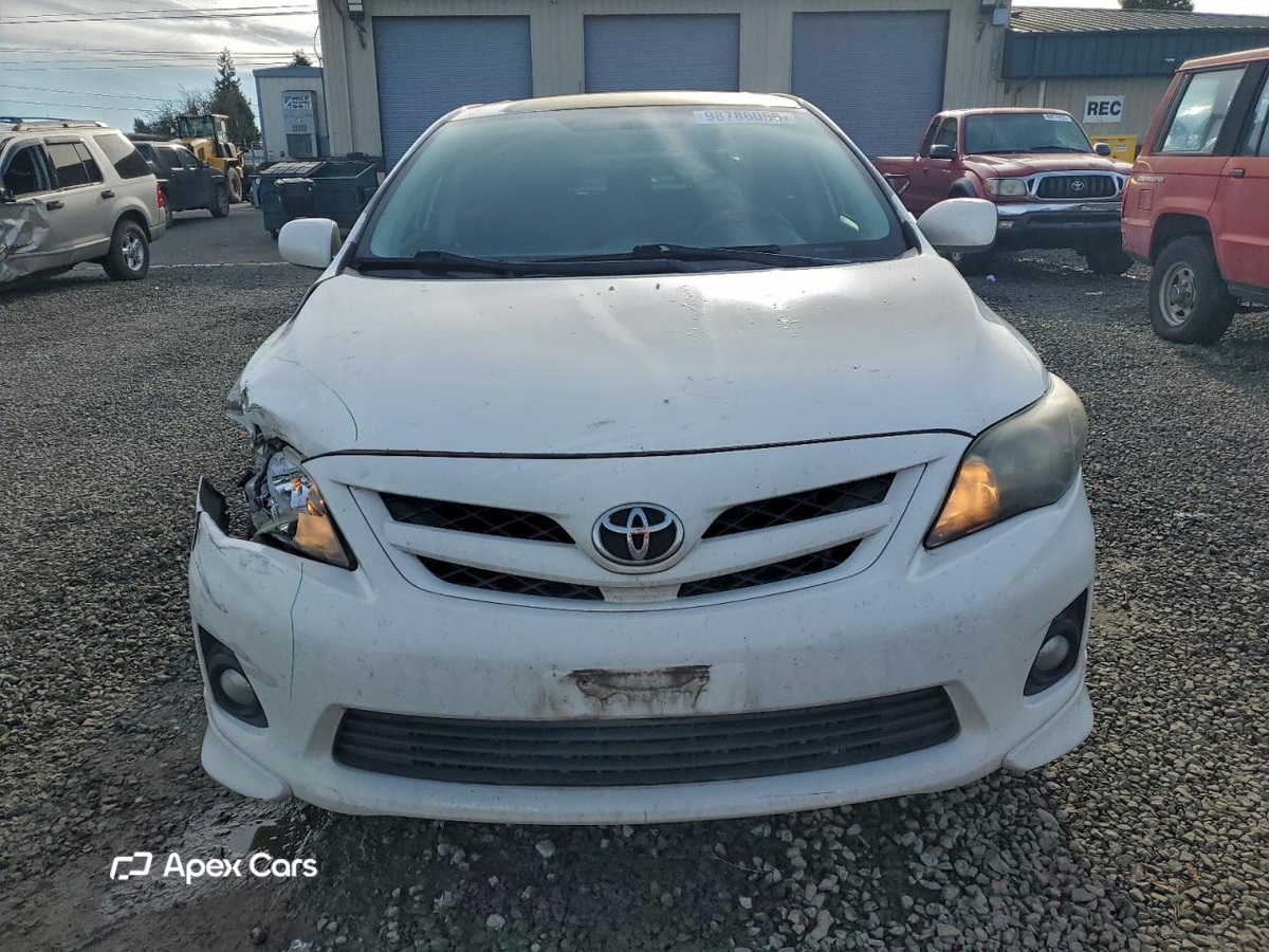 Toyota Corolla 2013