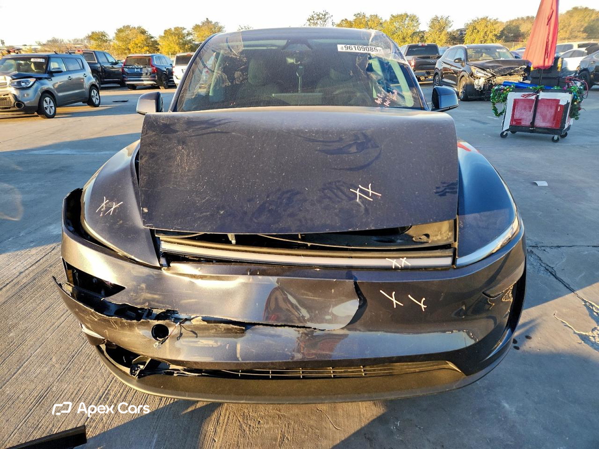 Tesla Model Y 2026