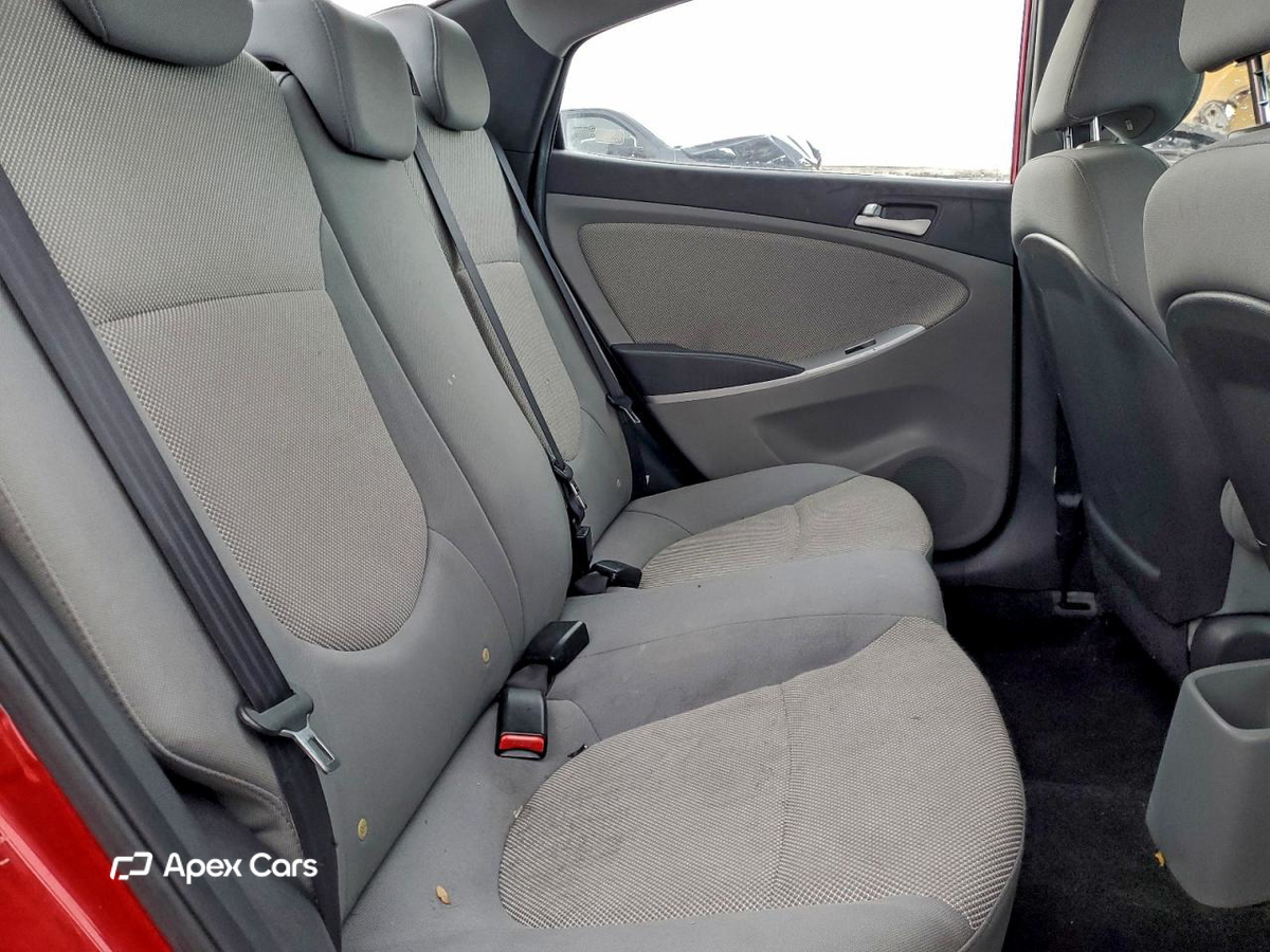 Hyundai Accent 2012