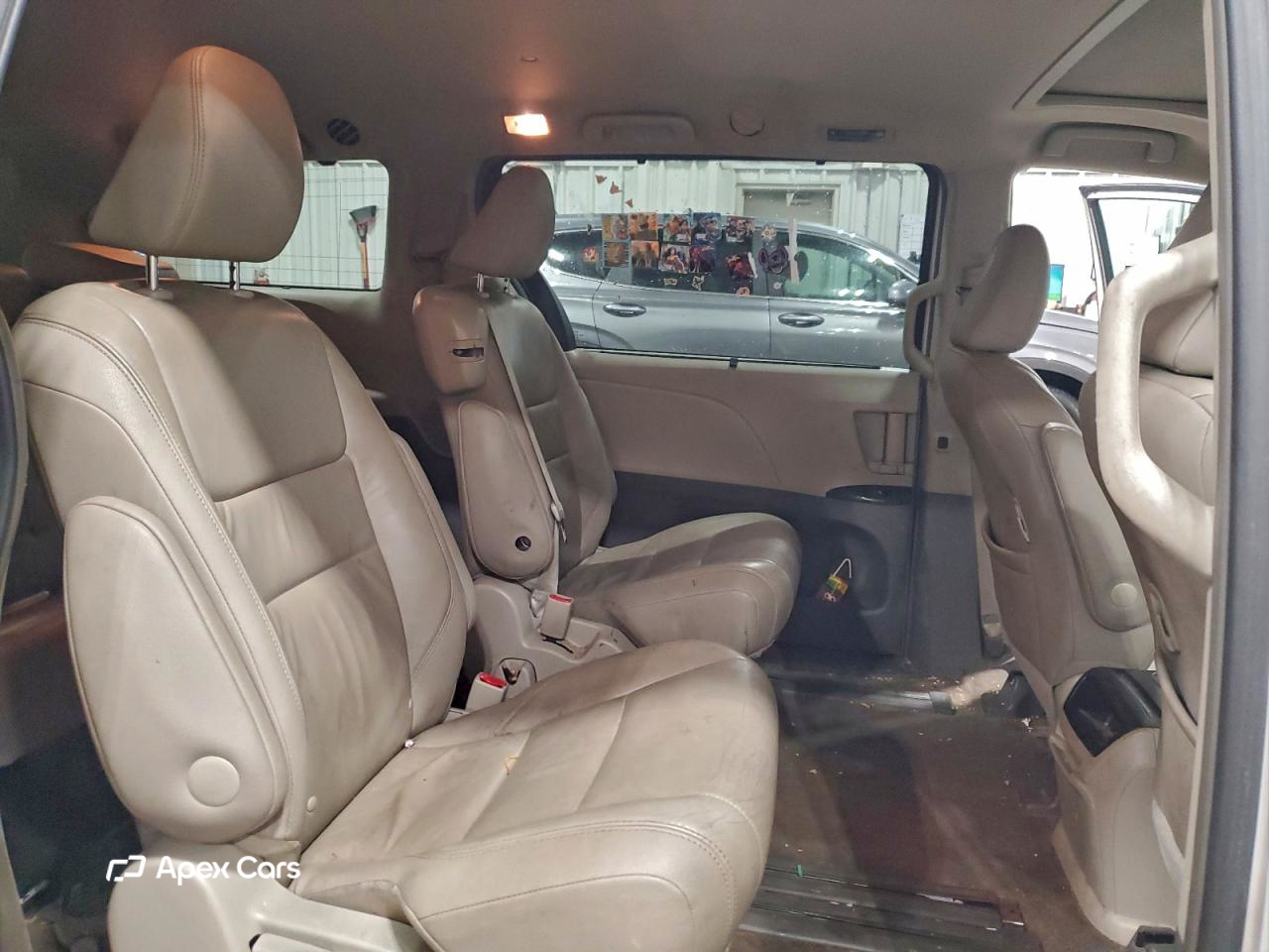 Toyota Sienna 2016
