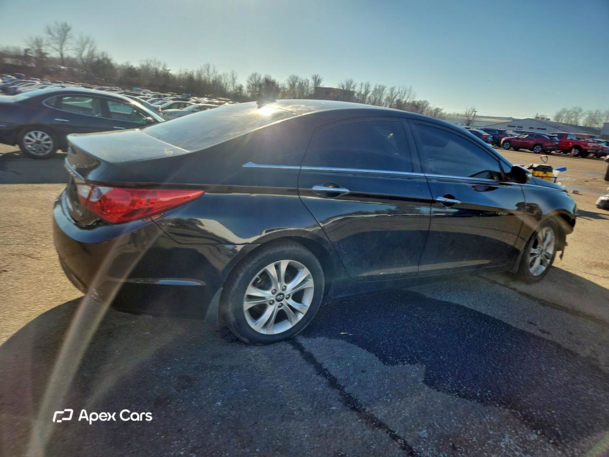 Hyundai Sonata 2011