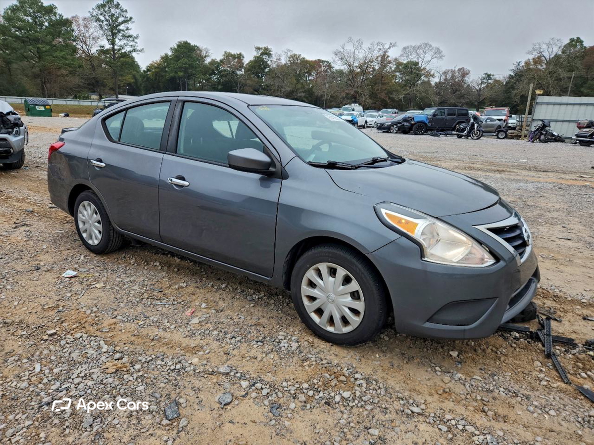 Nissan Versa 2017