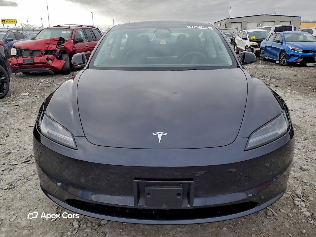 Tesla Model 3 2025