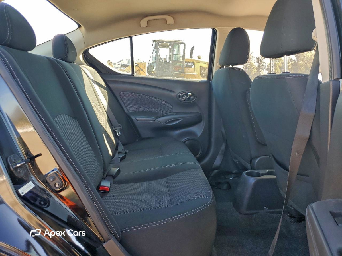 Nissan Versa 2017