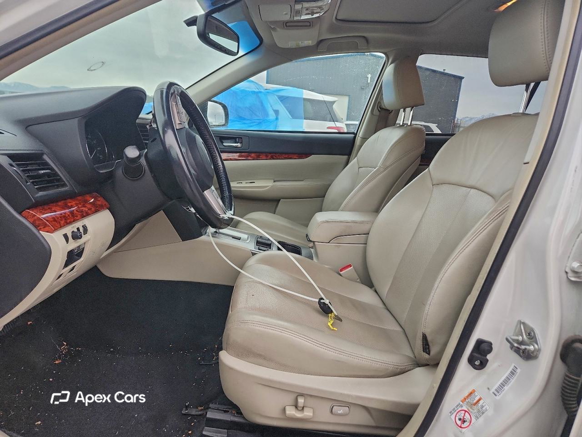 Subaru Outback 2011