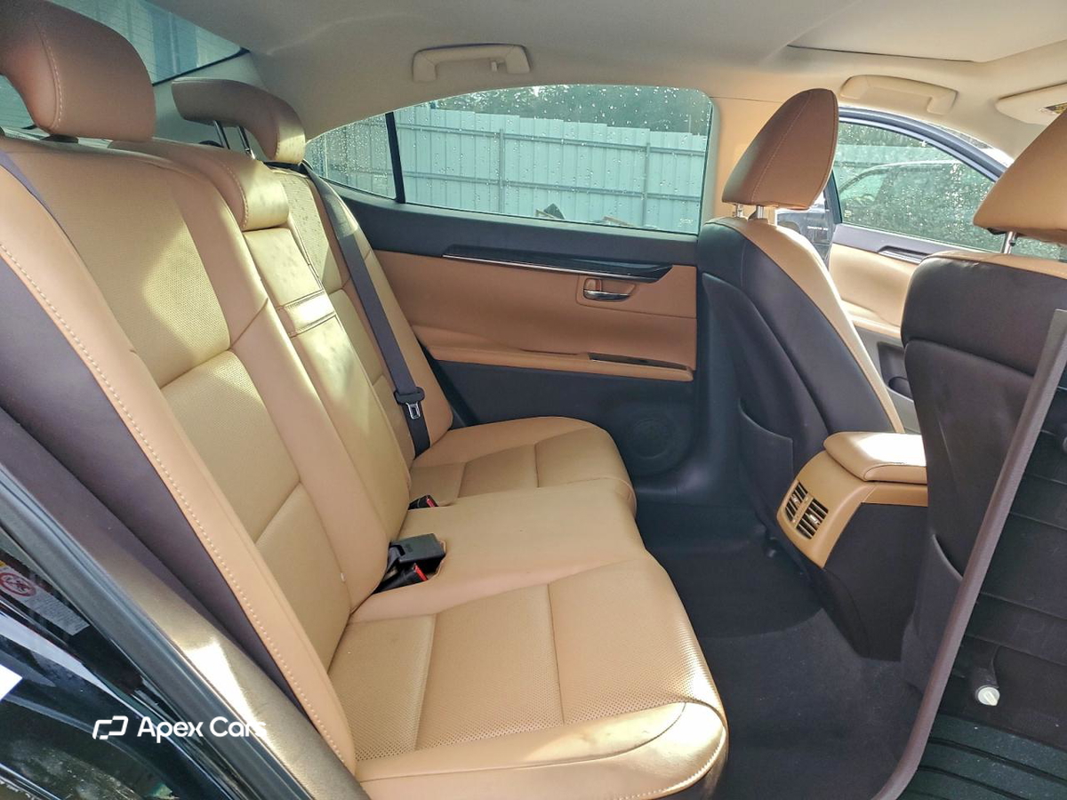 Lexus ES 2016