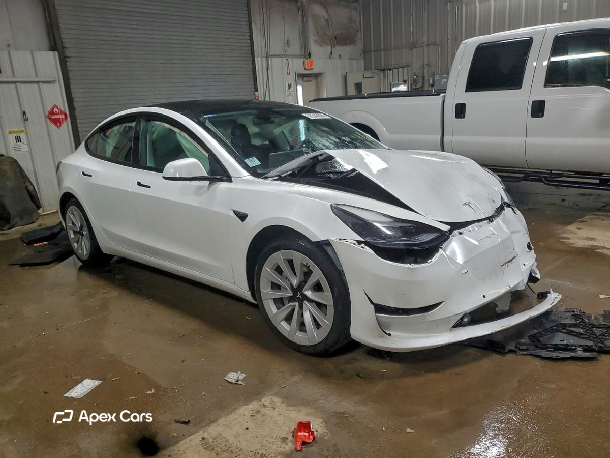 Tesla Model 3 2022