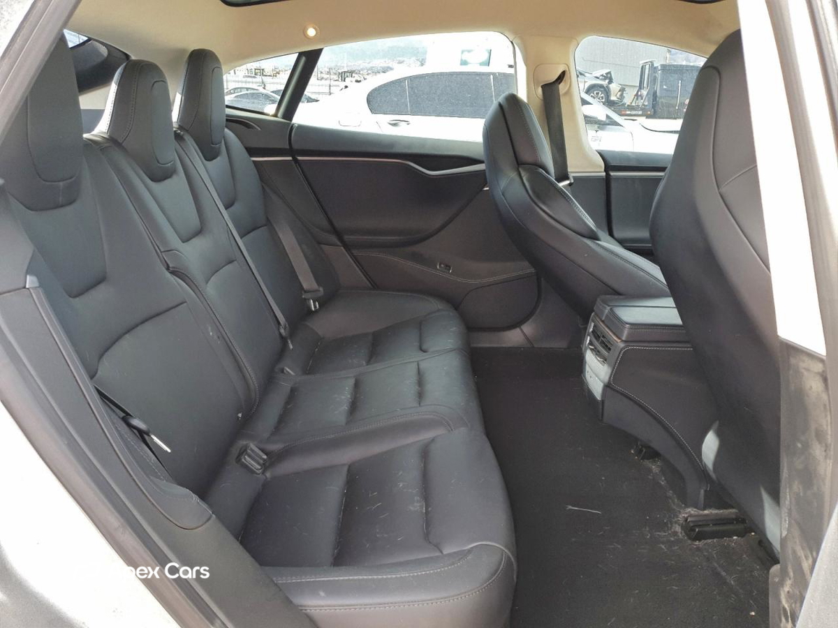 Tesla Model S 2018