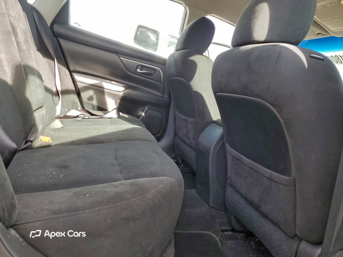 Nissan Altima 2015