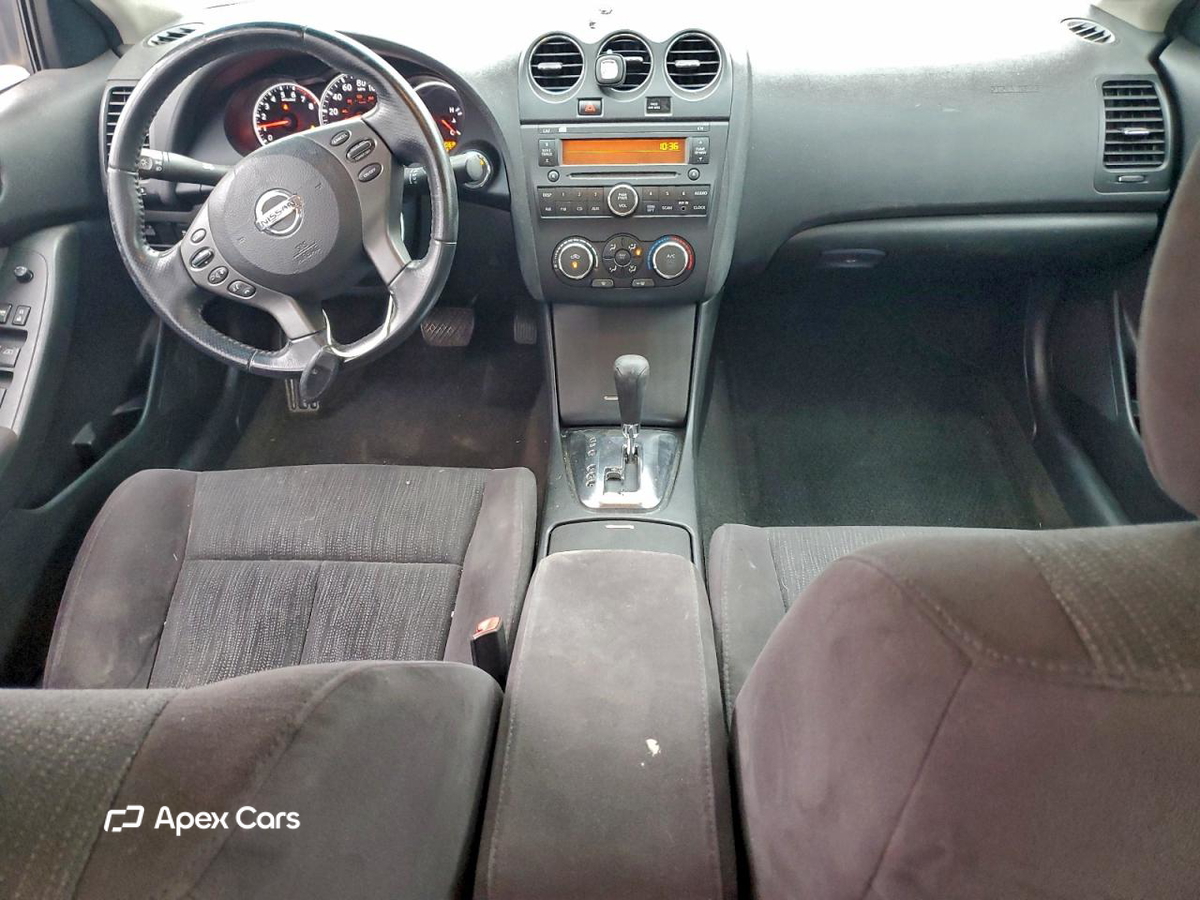 Nissan Altima 2012