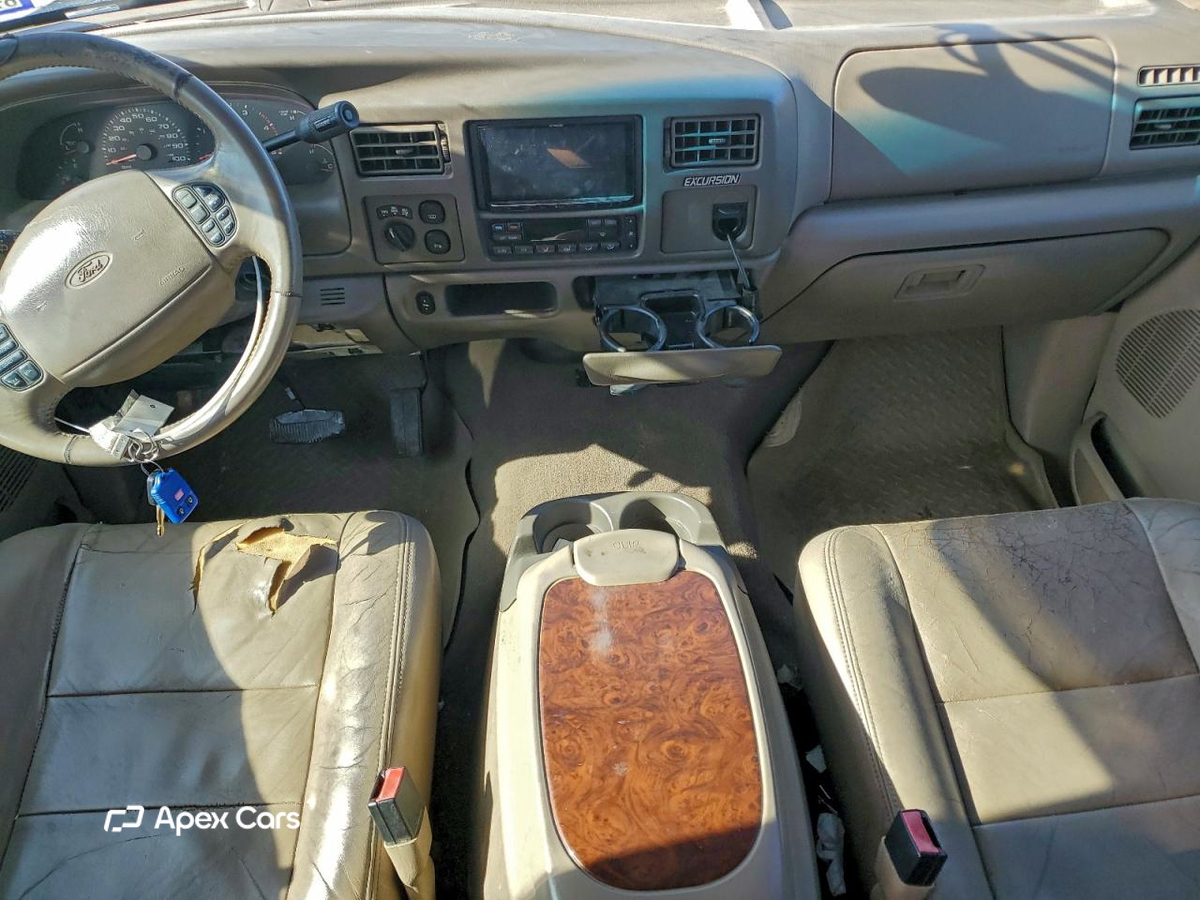Ford Excursion 2002