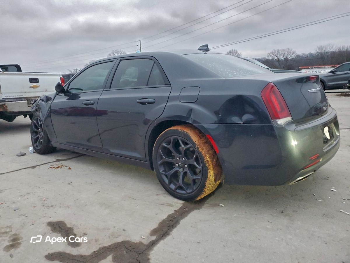 Chrysler 300 2019