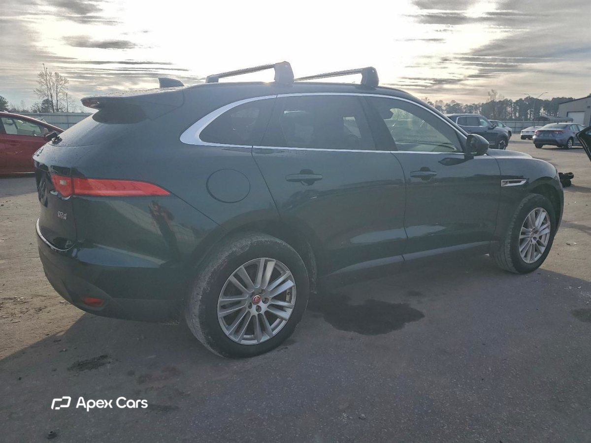 Jaguar F-Pace 2017