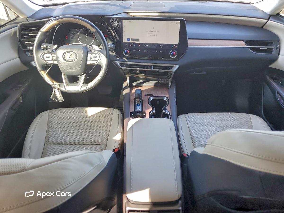 Lexus RX 2023