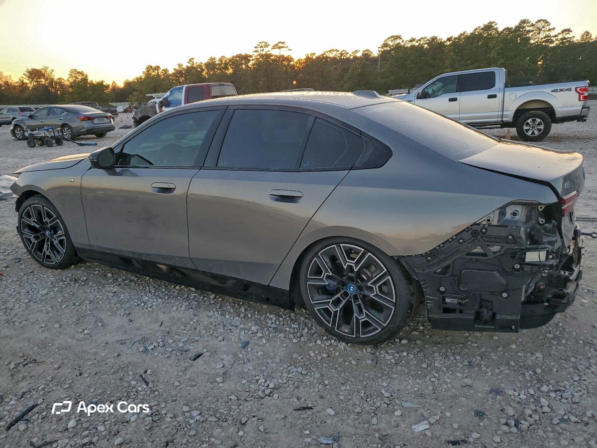 BMW i5 2025
