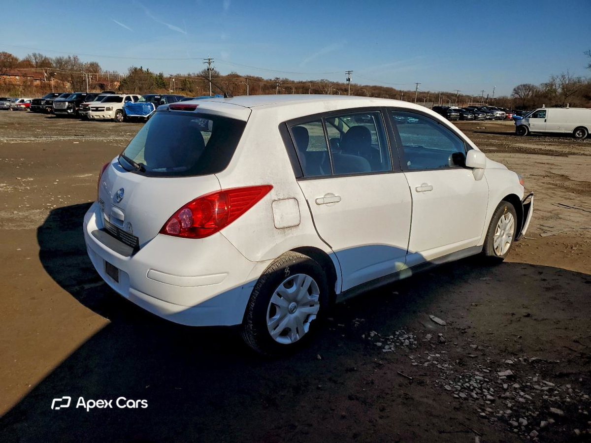 Nissan Versa 2012